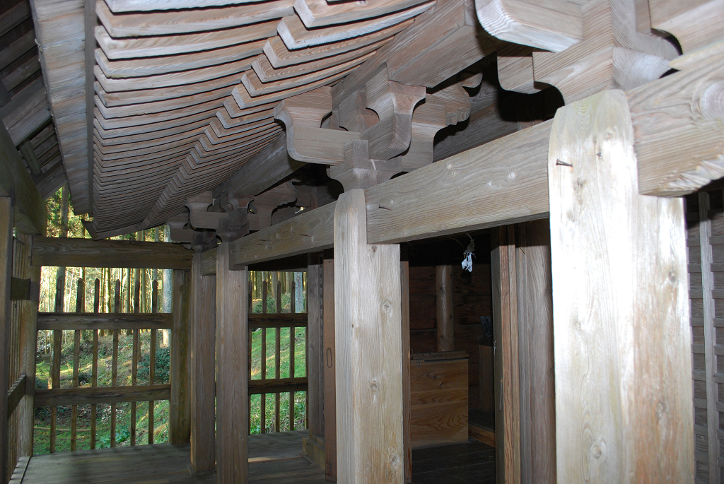 矢黒神社本殿向拝正面