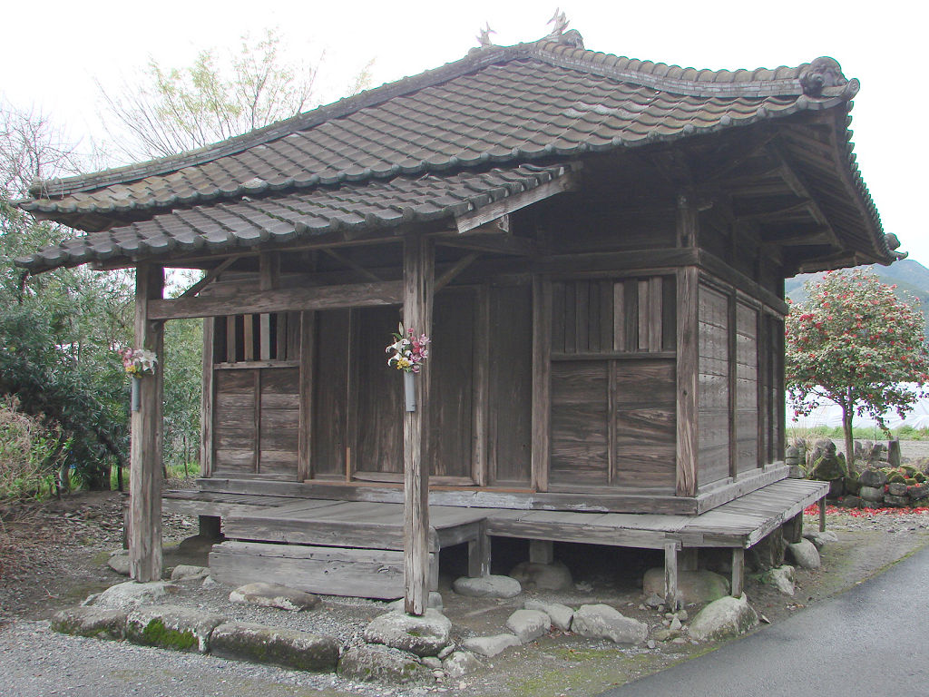 井口八幡神社薬師堂