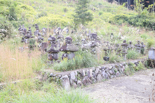 西福寺跡五輪塔群