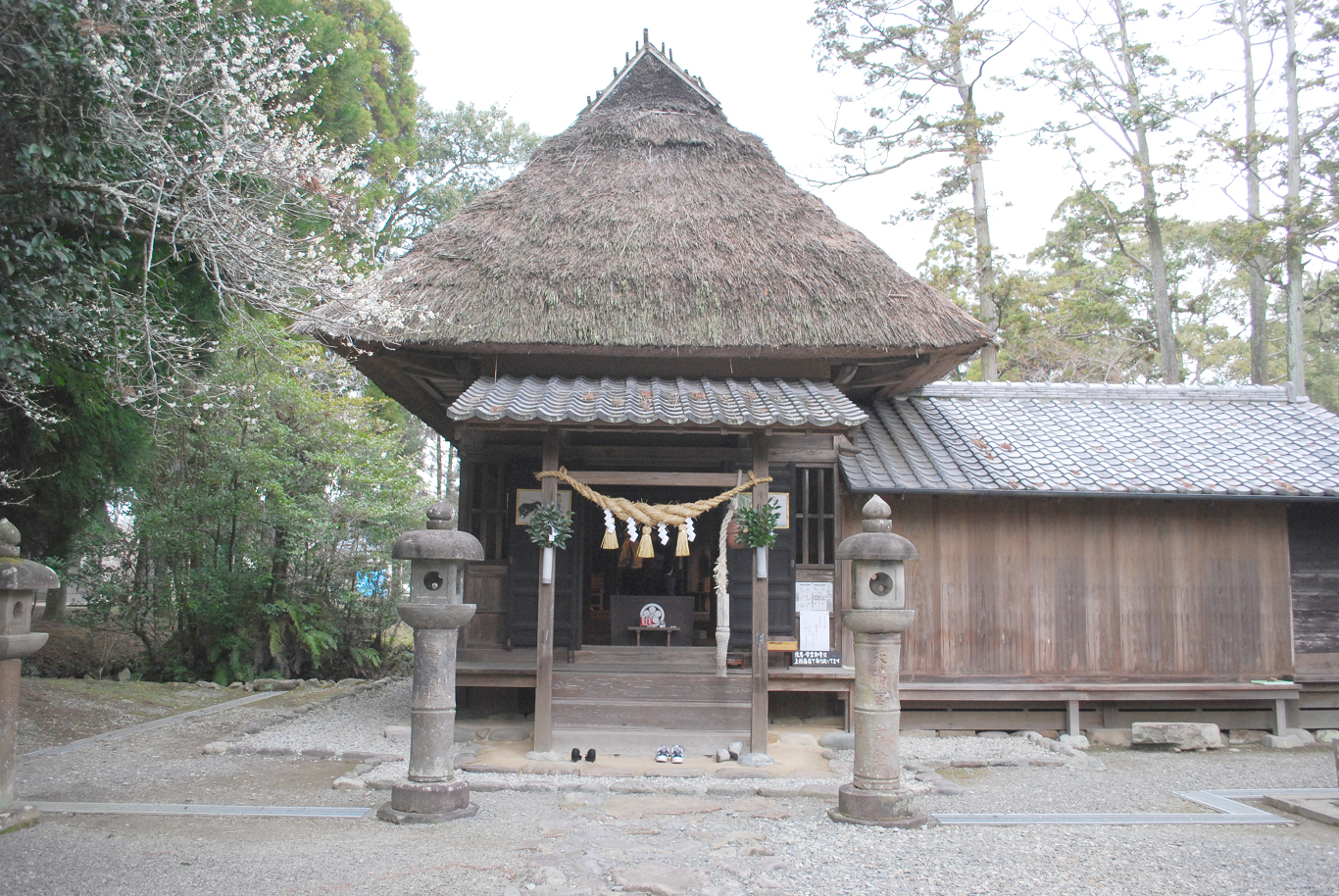 十島菅原神社拝殿